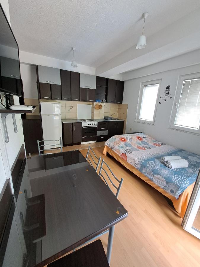 Tatjana'S Apartments โอครีด ภายนอก รูปภาพ